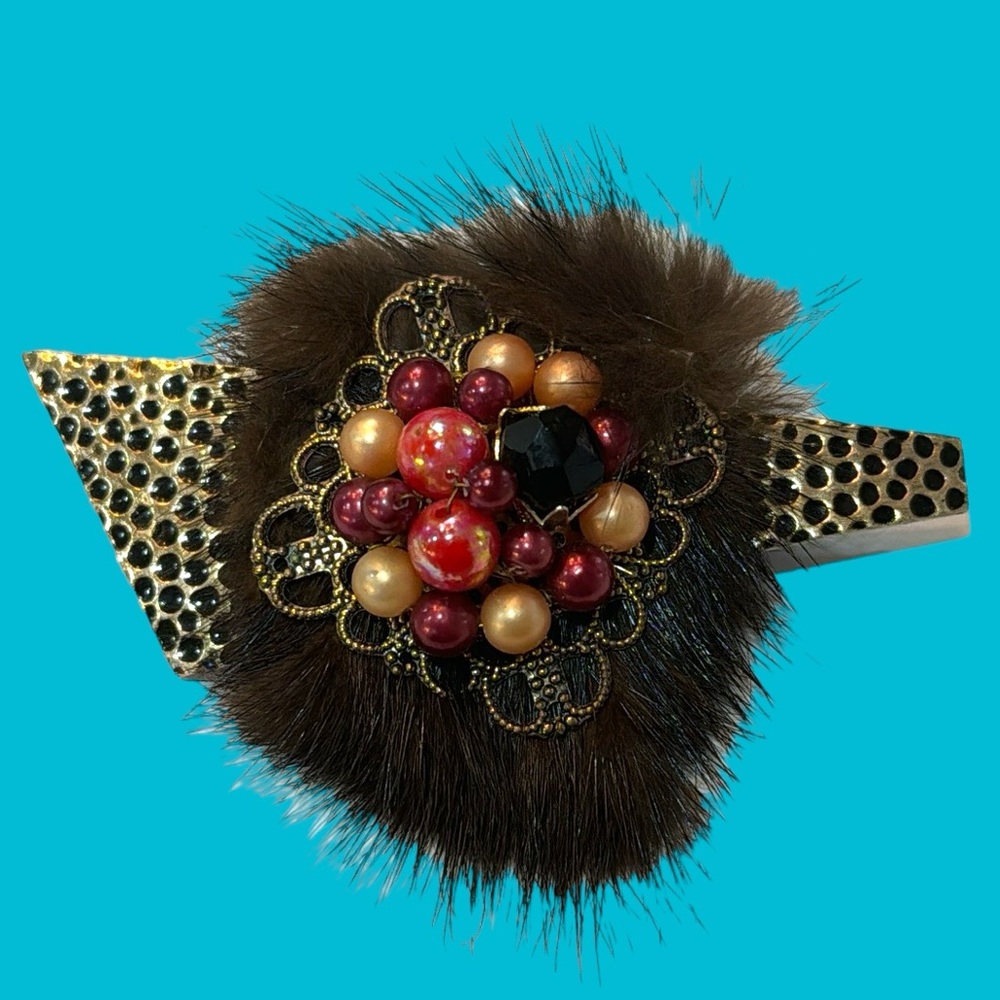 MINK HAMMERED METAL PINK BEADS BROOCH